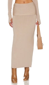NBD Tosca Fold Over Maxi Skirt in Taupe - NBD Tosca - Jupe longue pliable en taupe - NBD Tosca 灰褐色折叠超长裙 - NBD Tosca Fold Over Maxirock in Taupe - NBD Tosca 폴드오버 맥시 스커트 - Gonna lunga ripiegabile NBD Tosca in tortora