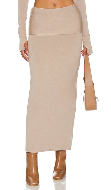 NBD Tosca Fold Over Maxi Skirt in Taupe - NBD Tosca - Jupe longue pliable en taupe - NBD Tosca 灰褐色折叠超长裙 - NBD Tosca Fold Over Maxirock in Taupe - NBD Tosca 폴드오버 맥시 스커트 - Gonna lunga ripiegabile NBD Tosca in tortora