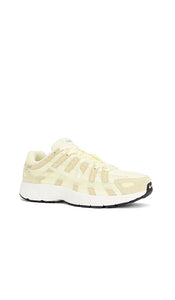 Nike P-6000 Se Sneakers in Lemon
