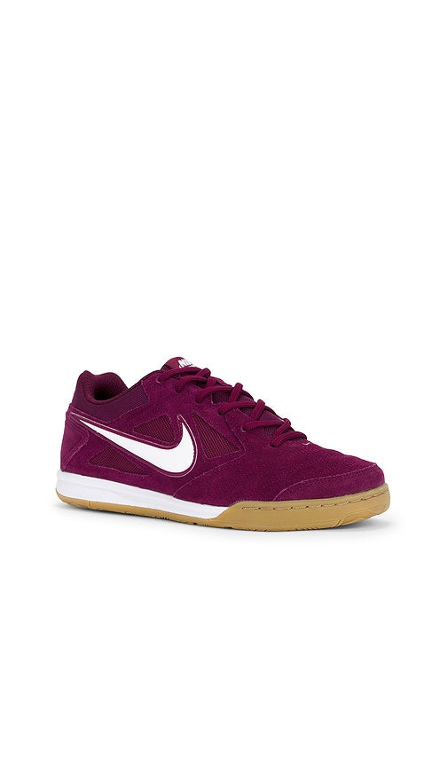 Nike Gato Sneakers in Red