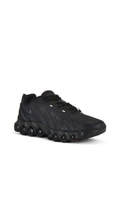 Nike Air Max Dn8 Sneakers in Black
