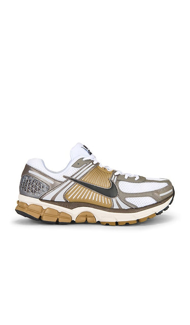 Nike Nike Zoom Vomero 5 in Grey | Men's Lifestyle Sneakers in Metallic Pewter  Medium Ash  & Parachute