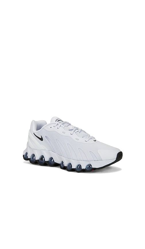 Nike Air Max Dn8 in Grey