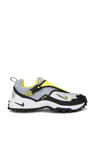 Nike Acg Phassad in Black | Men's Lifestyle Sneakers in Black  Yellow Zest  & Metallic Silver