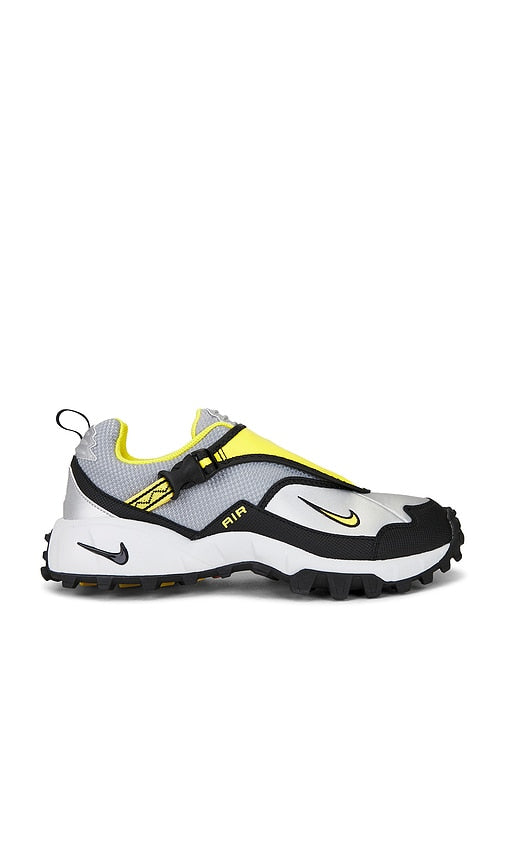 Nike Acg Phassad in Black | Men's Lifestyle Sneakers in Black  Yellow Zest  & Metallic Silver