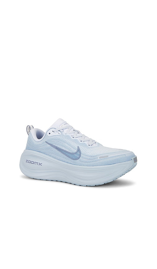 Nike Vomero Plus in Grey,Baby Blue