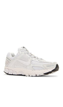 Nike Zoom Vomero 5 Sp Sneakers in Light Grey