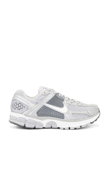 Nike Zoom Vomero 5 in Metallic Silver | Men's Athletic Sneakers in Wolf Grey  White  & Metallic Silver