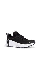 Nike Free Metcon 6 in Black