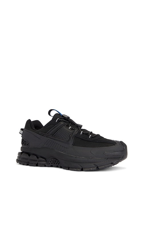Nike Zoom Vomero Roam in Black