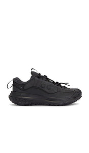 Nike Acg Mountain Fly 2 Low Gore-Tex in Black | Men's Lifestyle Sneakers in Dark Smoke Grey  Black  & Anthracite