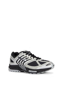 Nike Air Pegasus 2005 in Metallic Silver