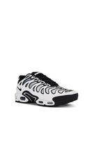 Nike Air Max Plus Drift in White
