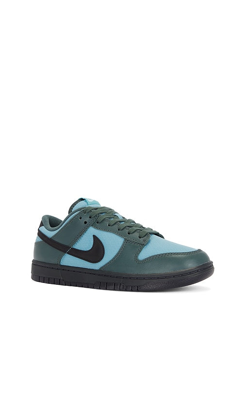 Nike Dunk Low Retro Se in Green