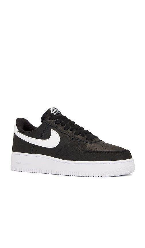 Nike Air Force 1 '07 in Black