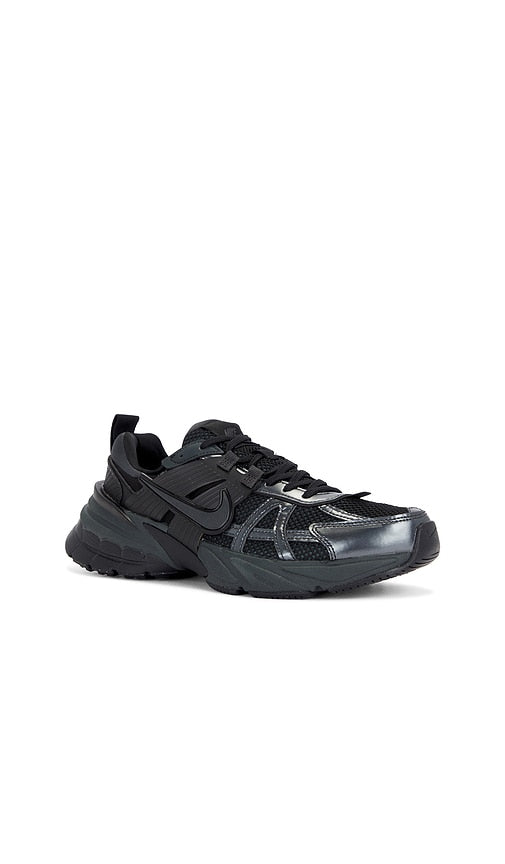 Nike V2K Run in Black