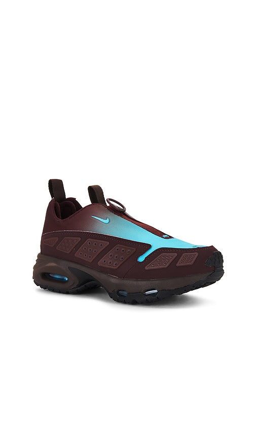 Nike Air Max Sndr in Burgundy