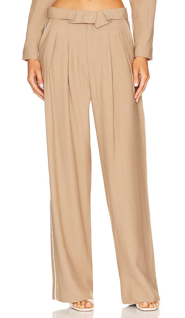 NONchalant Label Radford Pant in Tan - Pantalon Radford de NONchalant Label en beige - NONchalant Label Radford 黄褐色长裤 - NONchalant Label Radford Hose in Hellbraun - NONchalant Label Radford 팬츠(탠 색상) - Pantaloni Radford Label NONchalant in marrone chiaro