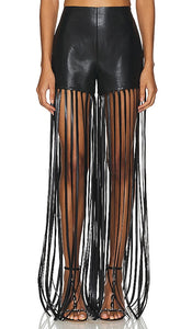 Nanushka Amalee Short in Black - Short Nanushka Amalee en noir - Nanushka Amalee 黑色短裤 - Nanushka Amalee Short in Schwarz - Nanushka Amalee 쇼츠 - Nanushka Amalee corto in nero