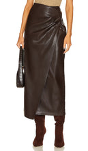 Nanushka Marcha Leather Maxi Skirt in Chocolate - Jupe longue en cuir Nanushka Marcha en chocolat - Nanushka Marcha 巧克力色皮革超长裙 - Nanushka Marcha Leder-Maxirock in Schokolade - Nanushka Marcha 가죽 맥시 스커트 - Gonna lunga in pelle Nanushka Marcha color cioccolato