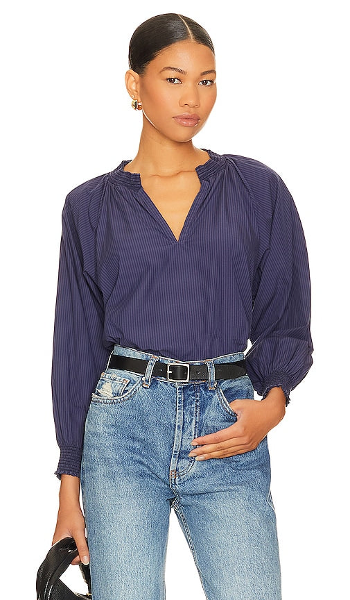 Nation LTD Estelle Peasant Blouse in Navy - Nation LTD Blouse paysanne Estelle en bleu marine - Nation LTD Estelle 海军蓝农民衬衫 - Nation LTD Estelle Bauernbluse in Marineblau - Nation LTD Estelle Peasant 블라우스 - Camicetta contadina Nation LTD Estelle in blu marino