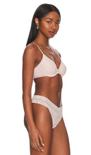 Natori Understated Contour Underwire in Cream