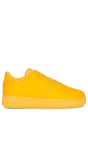 Nike Air Force 1 '07 Premium Sneaker in Mustard - Baskets Nike Air Force 1 '07 Premium en moutarde - Nike Air Force 1 '07 芥末色高级运动鞋 - Nike Air Force 1 '07 Premium Sneaker in Senf - 나이키 에어포스 1 '07 프리미엄 스니커즈 머스타드 컬러 - Sneaker Nike Air Force 1 '07 Premium in senape