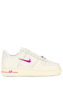 Nike Air Force 1 '07 SE Sneaker in Ivory - Nike - Air Force 1 '07 SE - Baskets en ivoire - Nike Air Force 1 '07 SE 象牙色运动鞋 - Nike Air Force 1 '07 SE Sneaker in Elfenbein - Nike Air Force 1 '07 SE 스니커즈 색상은 아이보리 색상입니다. - Sneaker Nike Air Force 1 '07 SE in avorio