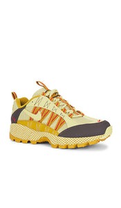 Nike Air Humara Sneaker in Yellow