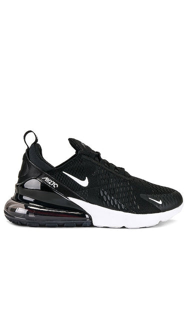 Nike Air Max 270 in Black