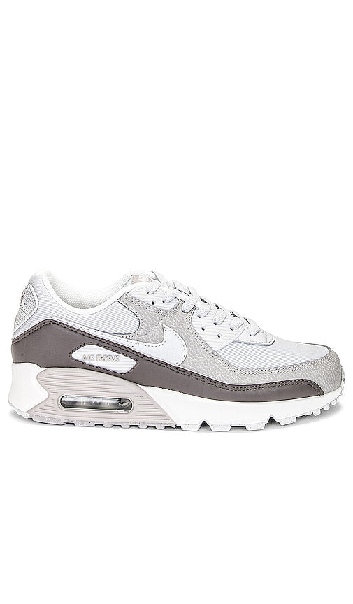 Nike Air Max 90 Sneaker in Light Grey