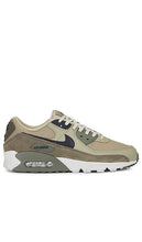 Nike Air Max 90 in Olive - Nike Air Max 90 en Olive - Nike Air Max 90 橄榄色 - Nike Air Max 90 in Oliv - 나이키 에어맥스 90 올리브 색상 - Nike Air Max 90 in verde oliva