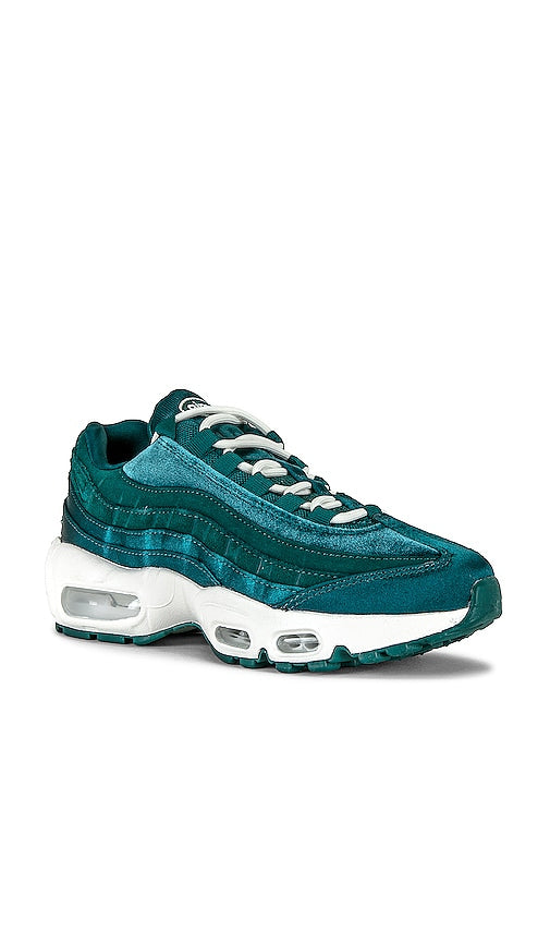 Nike Air Max 95 Sneaker in Teal