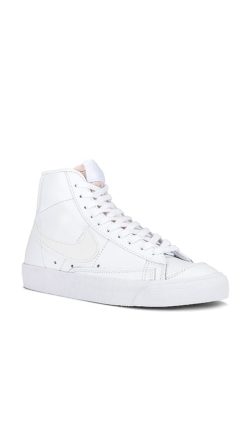 Nike Blazer Mid '77 Vintage Sneaker in White