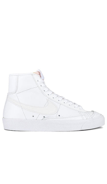 Nike Blazer Mid '77 Vintage Sneaker in White