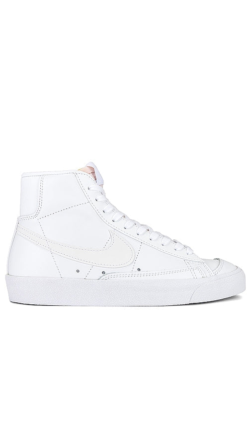 Nike Blazer Mid '77 Vintage Sneaker in White
