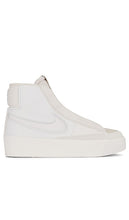 Nike Blazer Mid Victory Sneaker in White - Nike - Blazer Mid Victory - Baskets - Blanc - 白色 Nike Blazer Mid Victory 运动鞋 - Nike Blazer Mid Victory Sneaker in Weiß - Nike Blazer Mid Victory 스니커즈화이트 색상 - Sneaker Nike Blazer Mid Victory in bianco