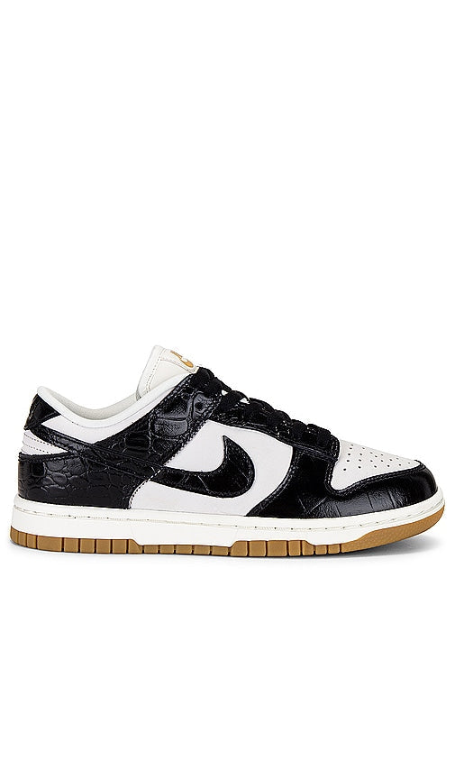 Nike Dunk Low LX Sneaker in Black & White - Baskets Nike Dunk Low LX en noir et blanc - Nike Dunk Low LX 黑白运动鞋 - Nike Dunk Low LX Sneaker in Schwarz und Weiß - Nike Dunk Low LX 스니커즈블랙 앤 화이트 색상 - Sneaker Nike Dunk Low LX in bianco e nero