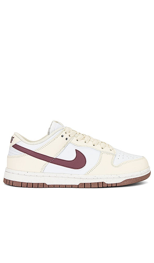 Nike Dunk Low Next Nature Sneaker in Ivory - Baskets Nike Dunk Low Next Nature en ivoire - Nike Dunk Low Next Nature 象牙色运动鞋 - Nike Dunk Low Next Nature Sneaker in Elfenbein - 나이키 덩크 로우 넥스트 네이처 스니커즈 아이보리 색상 - Sneaker Nike Dunk Low Next Nature in avorio