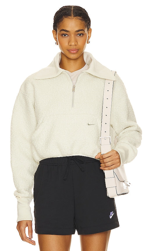 Nike Hi-pile Fleece Half Zip Top in Cream - Nike - Haut en polaire à demi-fermeture éclair - Crème - 奶油色 Nike Hi-pile 抓绒半拉链上衣 - Nike Hi-Pile Fleece-Oberteil mit halbem Reißverschluss in Creme - Nike Hi-pile 플리스 하프 지퍼 탑 크림 색상 - Top Nike a mezza zip in pile a pelo alto in crema