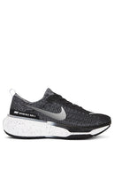 Nike Invincible 3 in Black
