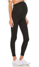 Nike Mother Nature One Tight Legging in Black