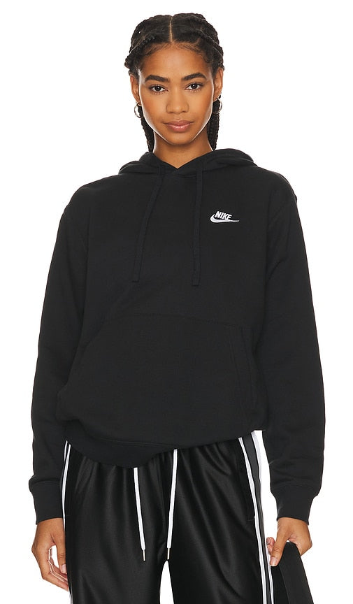 Nike NSW Club Hoodie in Black - Nike NSW Club - Sweat à capuche - Noir - Nike NSW Club 黑色连帽衫 - Nike NSW Club Kapuzenpullover in Schwarz - Nike NSW 클럽 후디블랙 색상 - Felpa con cappuccio Nike NSW Club in nero