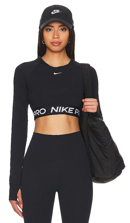Nike Pro 365 Crop Long Sleeve Top in Black - Nike - Pro 365 - Haut court à manches longues - Noir - Nike Pro 365 黑色短款长袖上衣 - Nike Pro 365 Crop Langarmshirt in Schwarz - Nike Pro 365 크롭 긴팔 탑블랙 색상 - Maglia corta a maniche lunghe Nike Pro 365 in nero