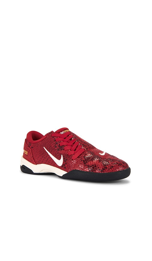 Nike T90 Se Sneaker in Red