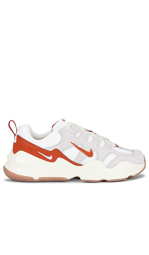 Nike Tech Hera Sneaker in Ivory - Baskets Nike Tech Hera en ivoire - Nike Tech Hera 象牙色运动鞋 - Nike Tech Hera Sneaker in Elfenbein - Nike Tech Hera 스니커즈 아이보리 색상 - Sneaker Nike Tech Hera di colore avorio