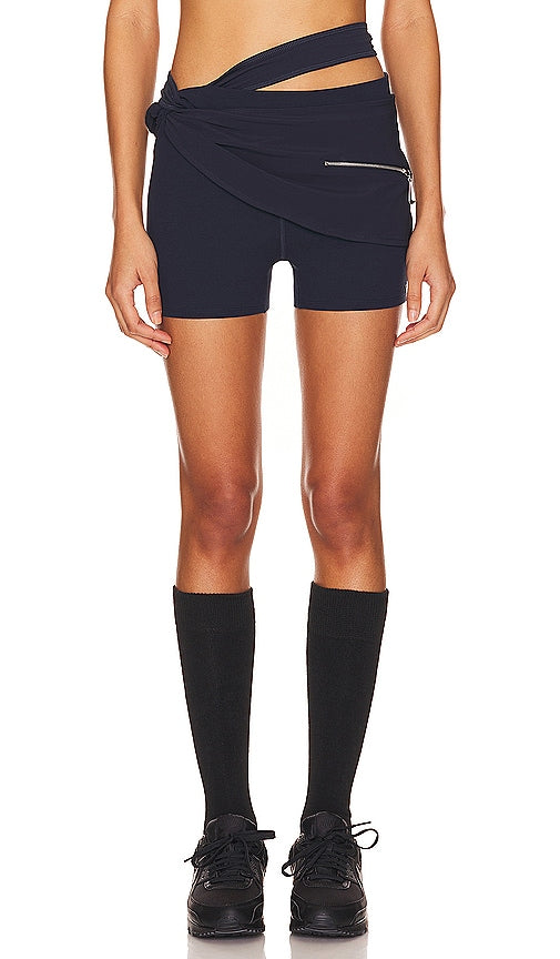 Nike X Jacquemus Layered Short in Blue - Nike X Jacquemus - Short superposé - Bleu - Nike X Jacquemus 蓝色分层短裤 - Nike X Jacquemus Layered Short in Blau - Nike X Jacquemus 레이어드 쇼츠 블루 색상 - Pantaloncini a strati Nike X Jacquemus in blu