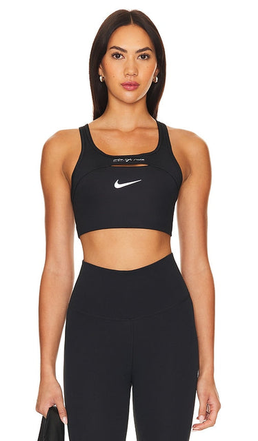 Nike X Meg Thee Stallion Sports Bra in Black - Nike X Meg Thee Stallion - Soutien-gorge de sport - Noir - Nike X Meg Thee Stallion 黑色运动文胸 - Nike X Meg Thee Stallion Sport-BH in Schwarz - Nike X Meg Thee 스탤리온 스포츠 브라블랙 색상 - Reggiseno sportivo Nike X Meg Thee Stallion in nero