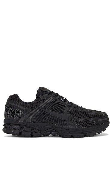 Nike Zoom Vomero 5 Sp Sneaker in Black