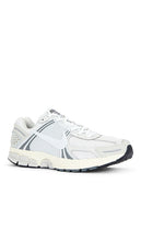 Nike Zoom Vomero 5 in White